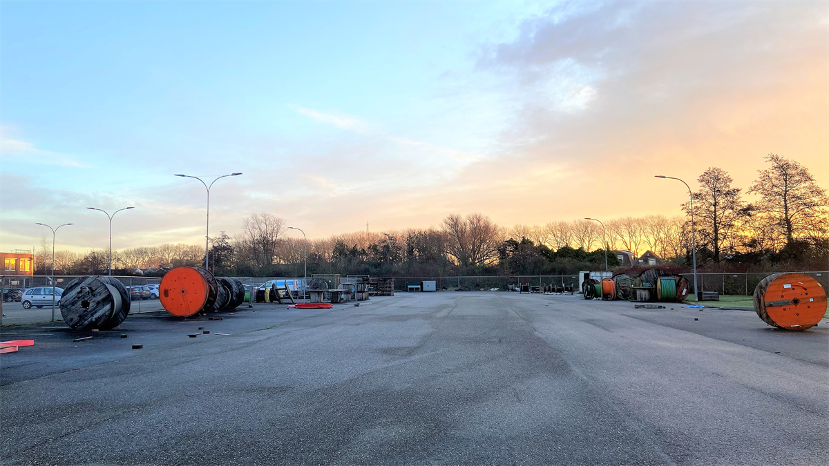 Te huur: verhard buitenterrein gelegen op bedrijventerrein Vrijburg te Vlissingen. 
