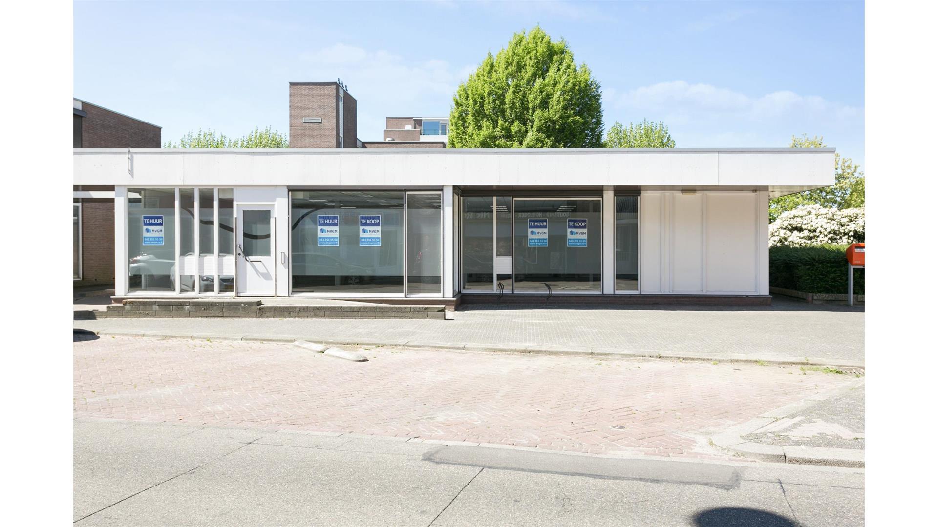 34377400_Kerkplein282930Landgraaf-01