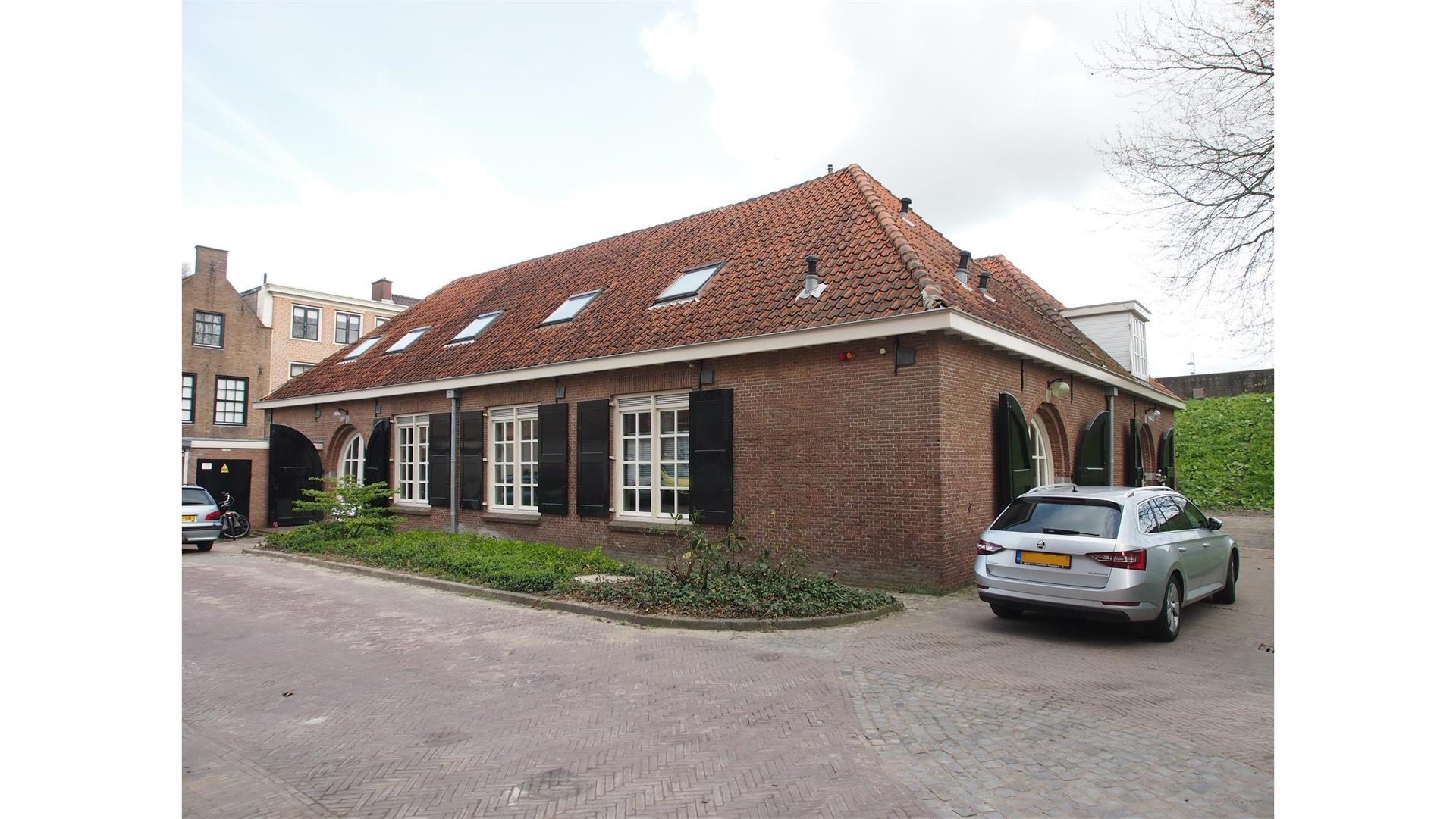 Tolsteeg 6, Gorinchem, Kantoor Te Koop