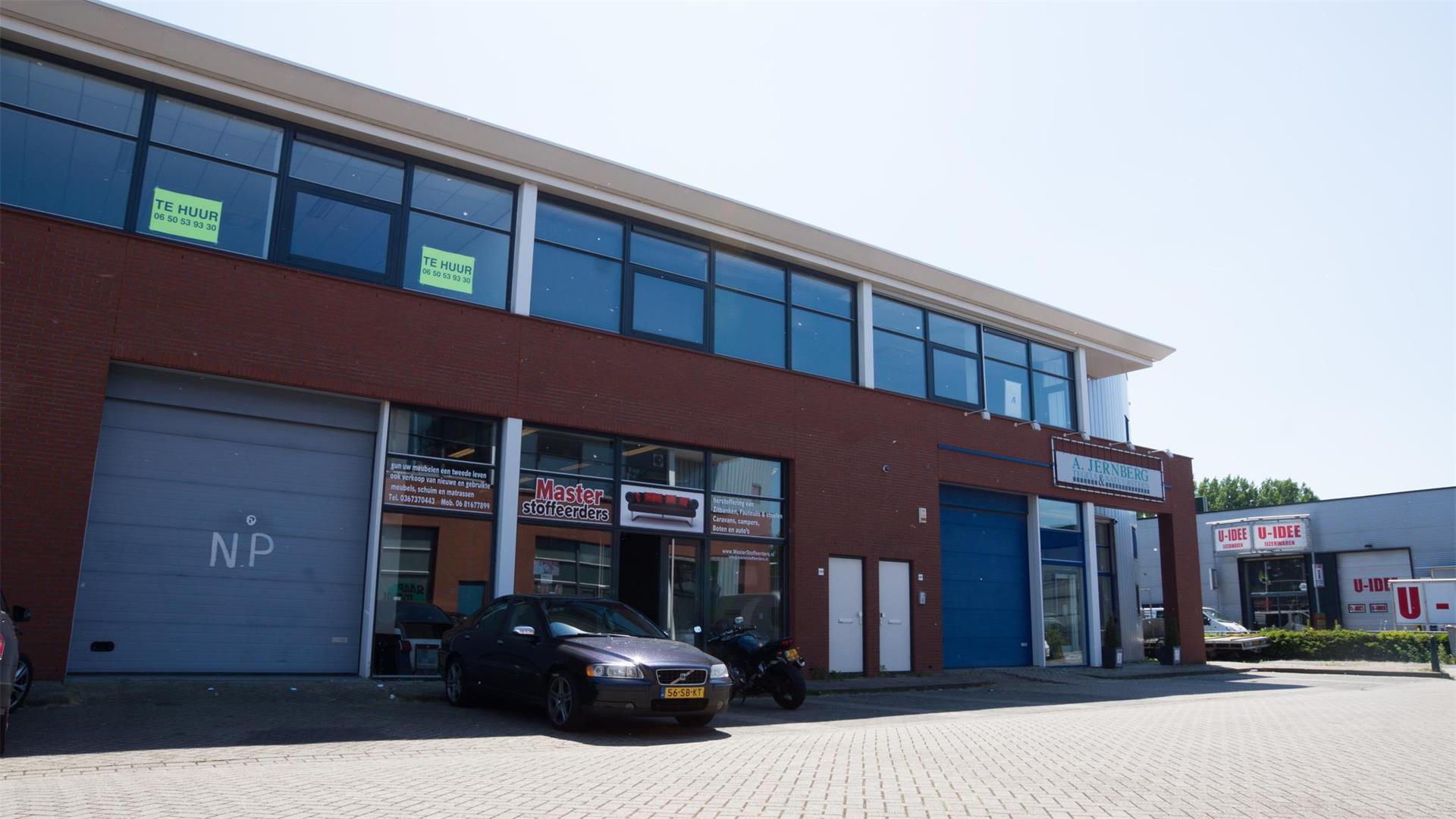 Markerkant 10 136B, Almere, Bedrijfsruimte t...