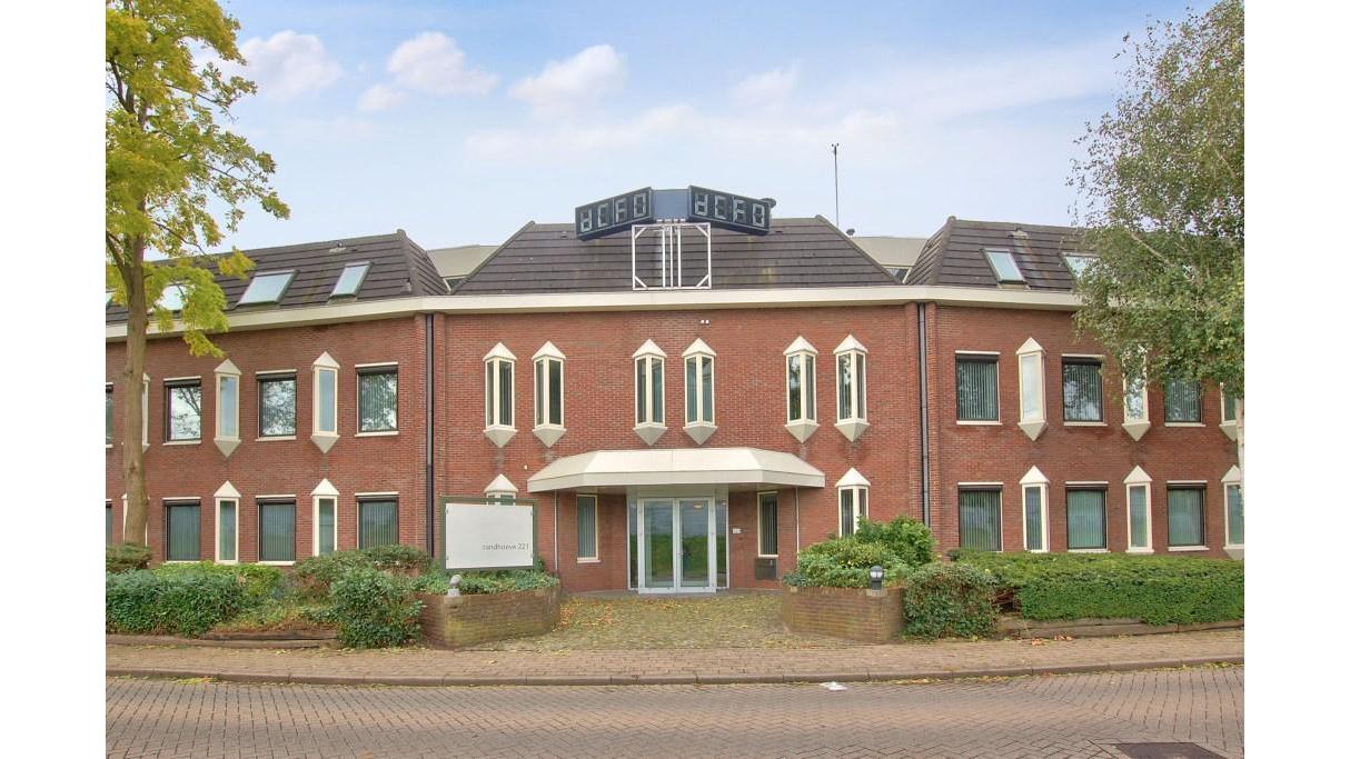 Randhoeve 221, Houten, Kantoor te Huur